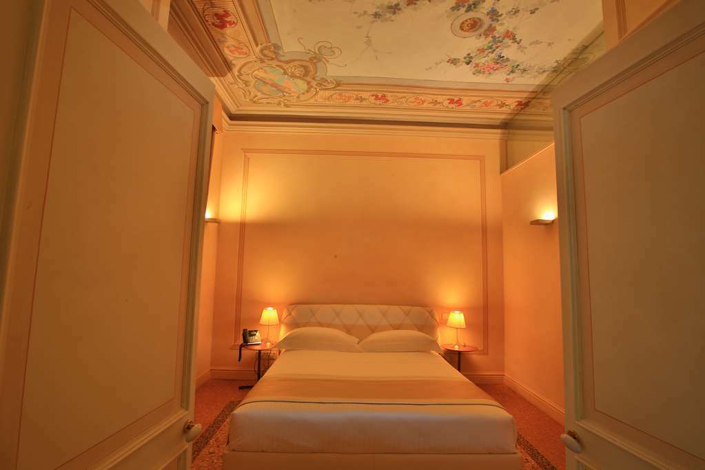 Rua Frati 48 In San Francesco Hotel