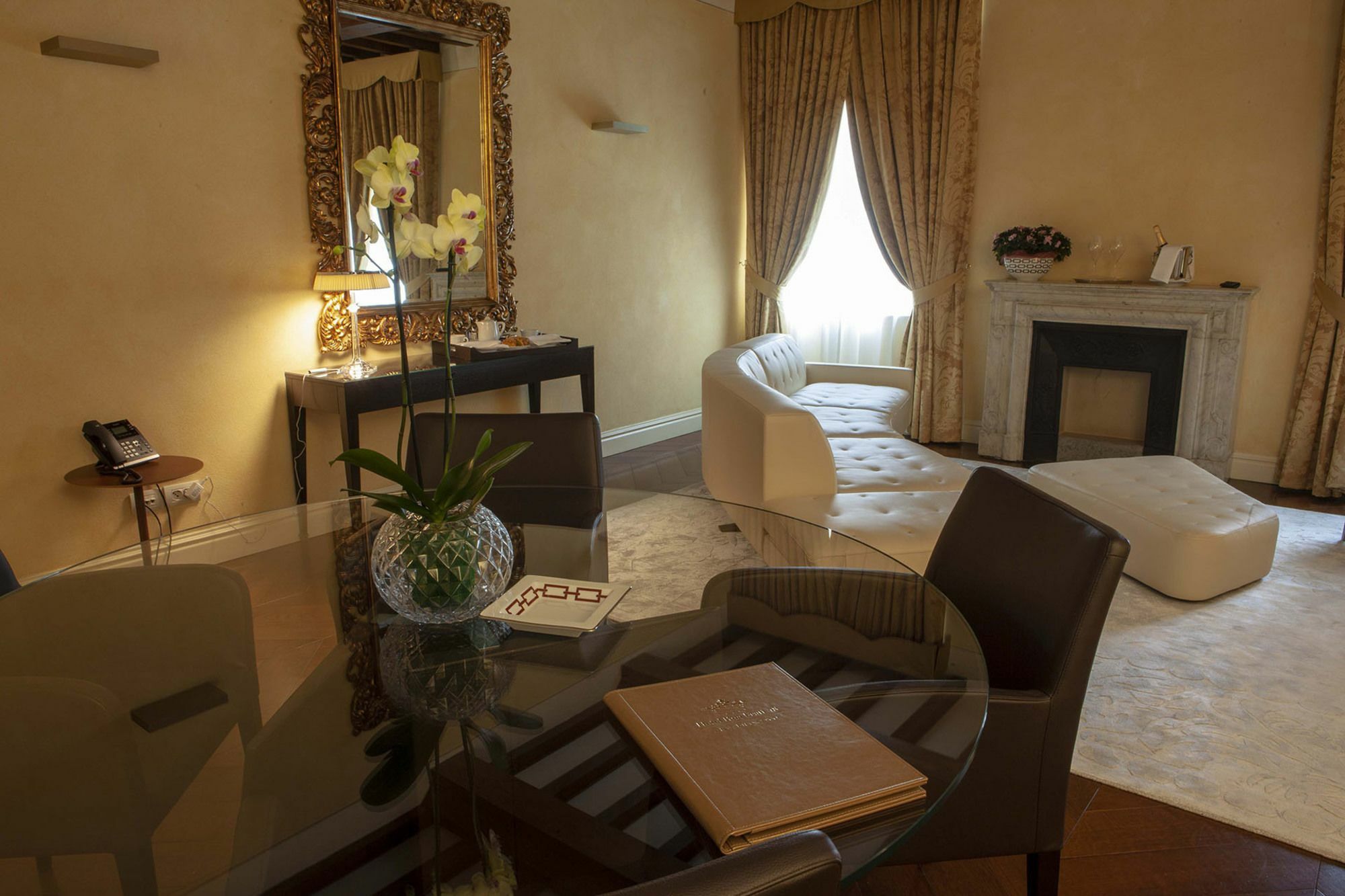 Rua Frati 48 In San Francesco Hotel 5*